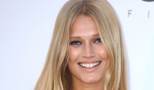 Toni Garrn