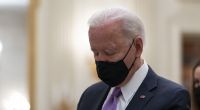 Was steckt hinter dem Dauer-Husten von Joe Biden?