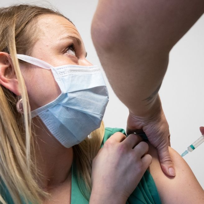 Forscher alarmiert! Macht DIESES Umweltgift Impfungen nutzlos?