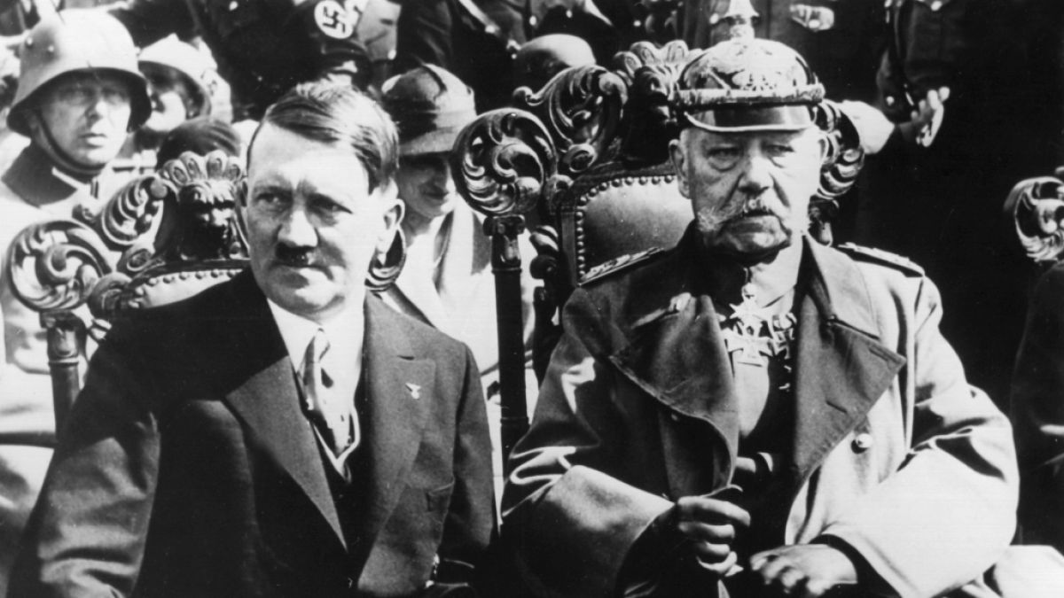 Verschwörungstheoretiker glauben nicht, dass sich Hitler 1945 erschossen hat. (Foto)