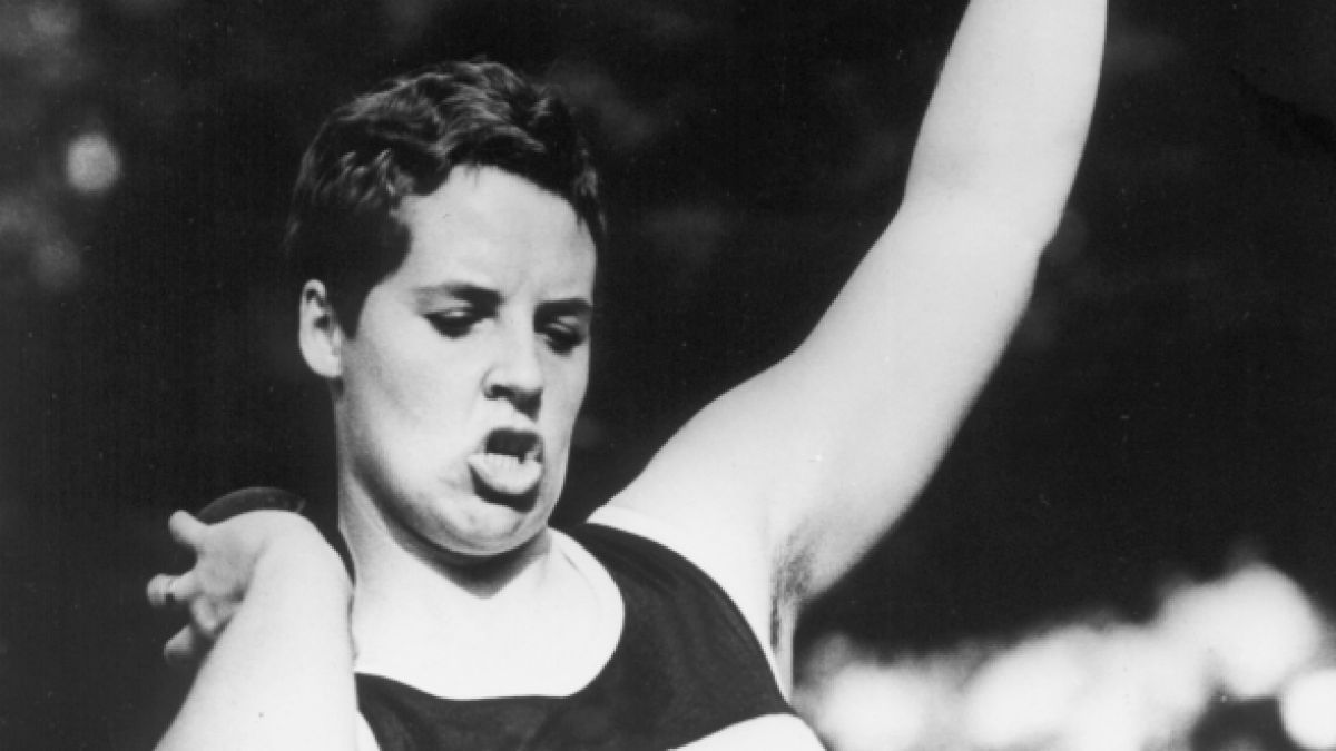 Die mehrfache DDR-Meisterin, Weltrekordhalterin und Olympiasiegerin (1968) im Kugelstoßen, Margitta Gummel ist gestorben. (Foto)