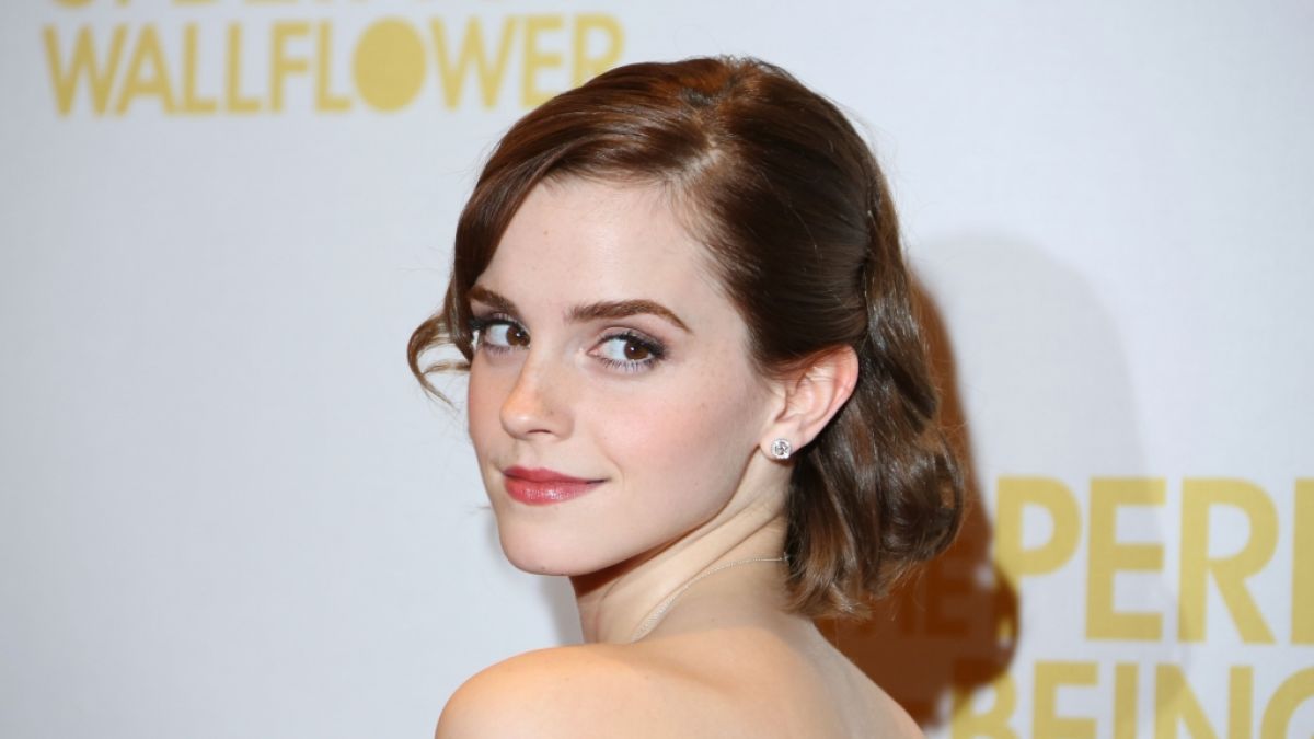 Mit Ring gesichtet: Ist Ex-"Harry Potter"-Star Emma Watson etwa verlobt? (Foto)