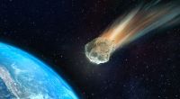 Gleich drei Asteroiden fliegen am Wochenende auf die Erde zu.