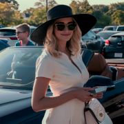 Brianne Howey in ihrer Rolle als Georgia Millerin "Ginny & Georgia". Brianne Howey in ihrer Rolle als Georgia Millerin "Ginny & Georgia". (Foto)