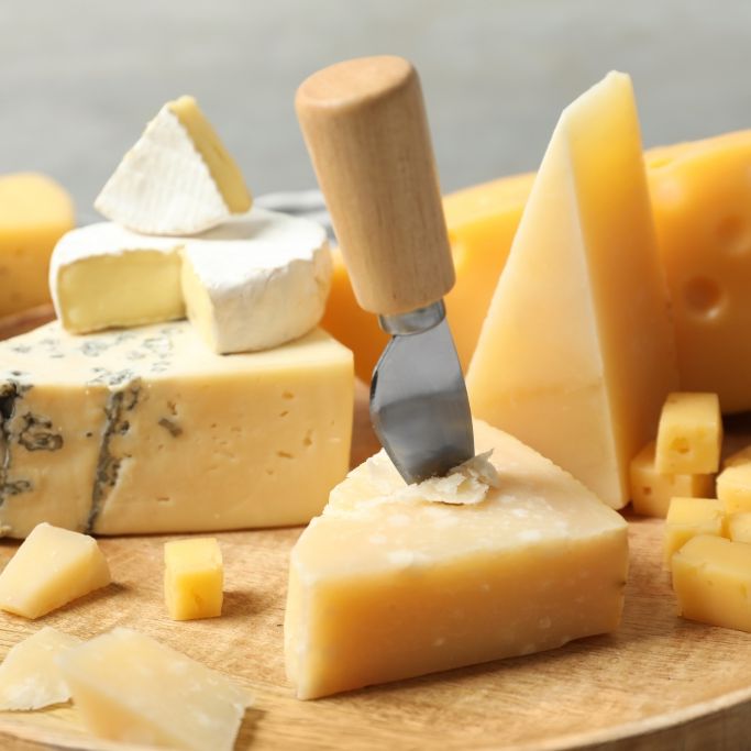 Rückruf wegen Listerien! Hersteller warnt vor DIESEM Käse