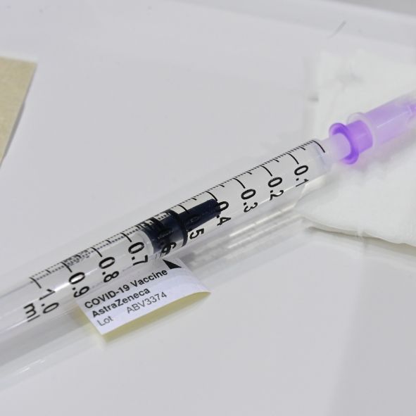Bericht über Blutgerinnsel nach Impfung! Astrazeneca-Impfstoff gestoppt