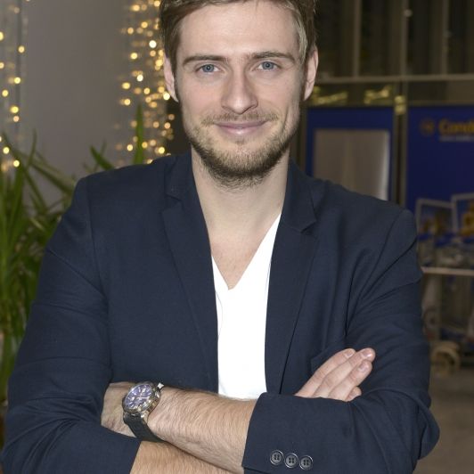 Endlich schwanger! Doch mit seiner Freundin lässt er nichts anbrennen Endlich schwanger! Doch mit seiner Freundin lässt er nichts anbrennen (Foto)