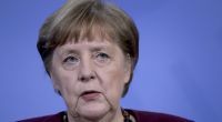 Wird der Lockdown wieder verschärft? Am Montag beraten Kanzlerin Angela Merkel und die Länderchefs über das weitere Vorgehen in der Corona-Krise.