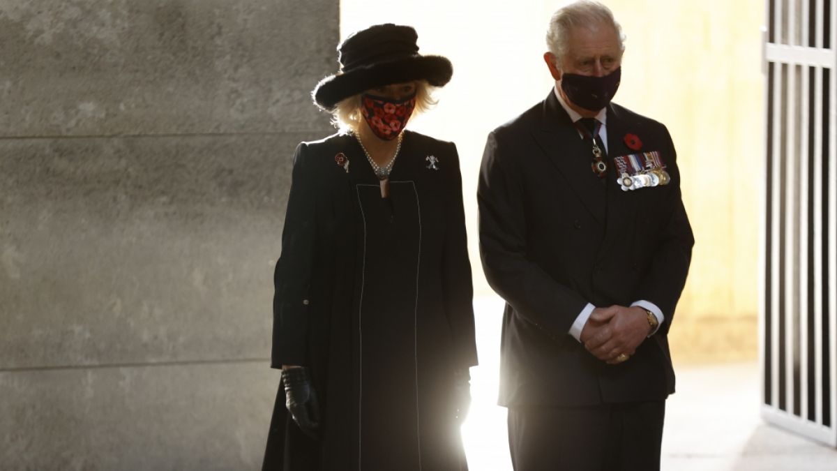 Herzogin Camilla Parker Bowles und Prinz Charles tragen Trauer: Die Partnerin von Camillas Sohn Tom Parker Bowles ist mit nur 42 Jahren gestorben. (Foto)
