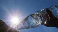 Gesundheitsgefahr: Ein Mineralwasser wird aktuell zurückgerufen. (Symbolfoto)