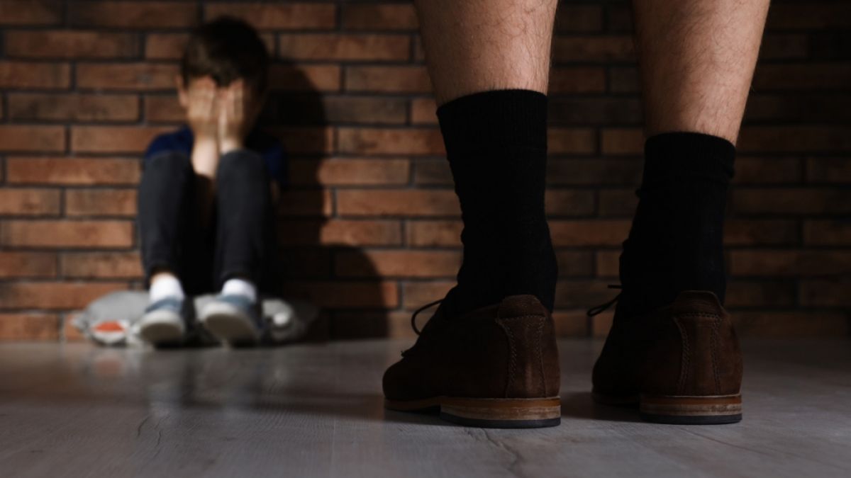 Ein inzwischen verstorbener Jugendleiter aus Mittelfranken soll über knapp drei Jahrzehnte hinweg Jungen sexuell missbraucht haben (Symbolbild). (Foto)