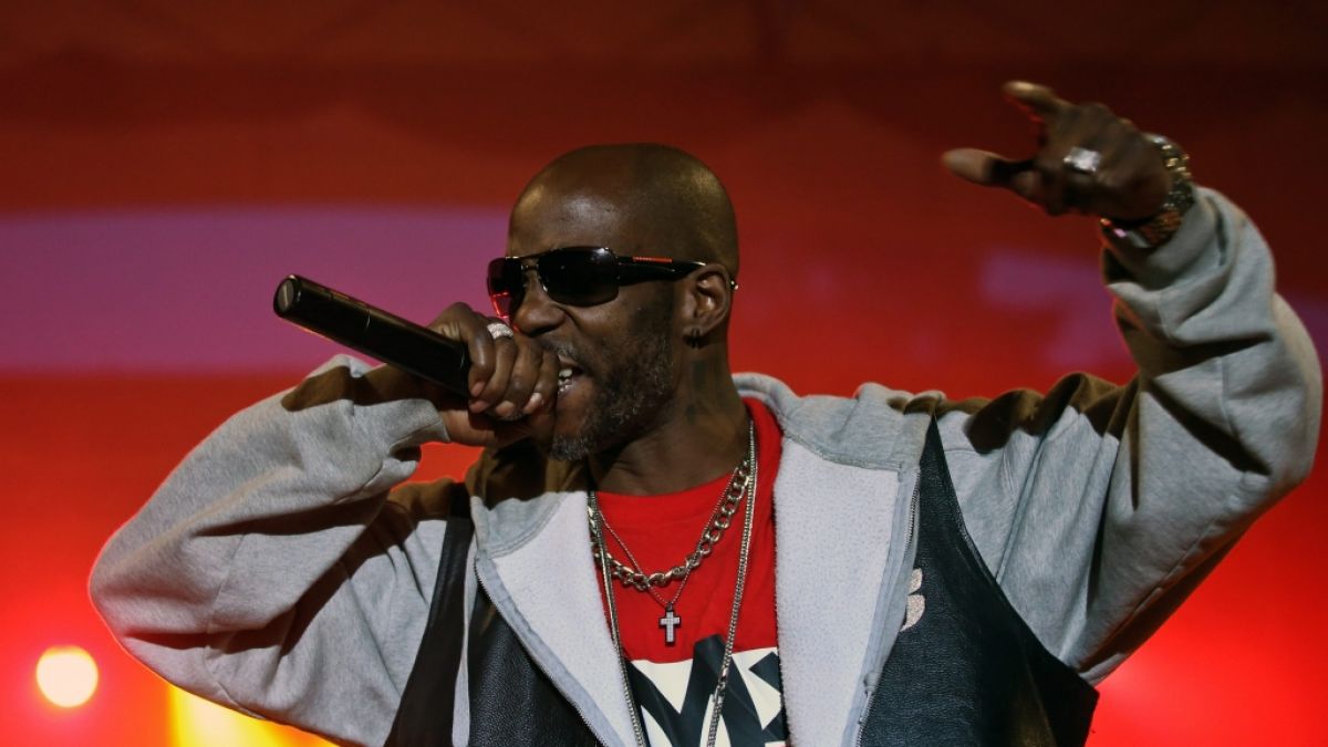 Der US-amerikanische Rapper DMX kämpft nach einer Überdosis Drogen im Krankenhaus um sein Leben. (Foto)