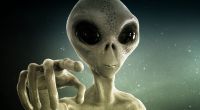 Eine 68-jährige Britin behauptet steif und fest, von Aliens entführt und geschwängert worden zu sein (Symbolbild).