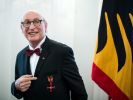 Otto Waalkes hat den Verdienstorden der Bundesrepublik Deutschland verliehen bekommen. (Foto)