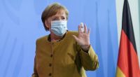 Angela Merkel trägt seit einigen Tagen einen Verband am Mittelfinger.