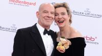 Martin Wuttke mit seiner damaligen Frau Margarita Broich auf dem Weg zur Verleihung des Deutschen Filmpreises 2016.