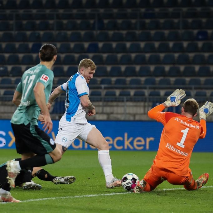 Es ist besiegelt! Schalke steht als erster Absteiger fest Es ist besiegelt! Schalke steht als erster Absteiger fest (Foto)