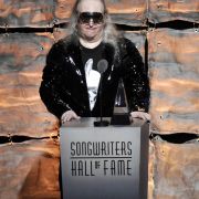 Komponist Jim Steinman ist mit 73 Jahren gestorben. Komponist Jim Steinman ist mit 73 Jahren gestorben. (Foto)