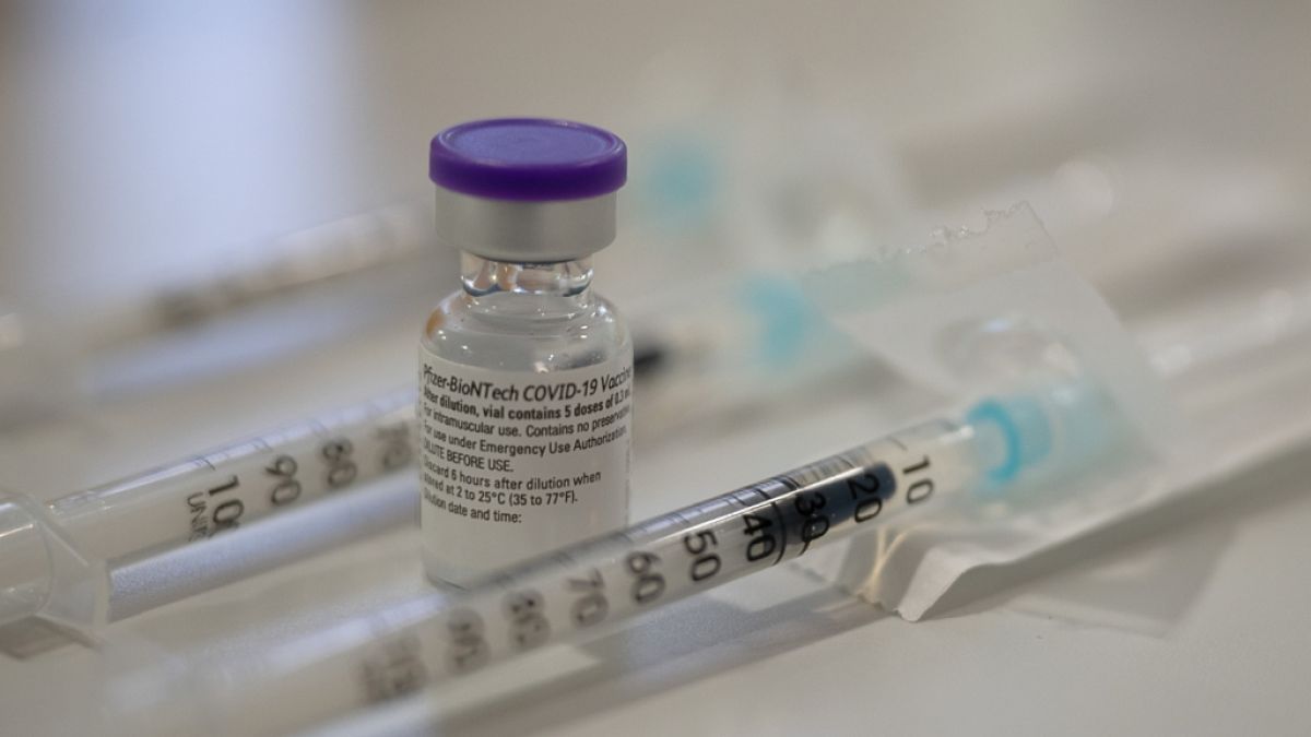 Pfizer warnt vor gefälschten Impfstoff-Dosen. (Foto)