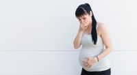 Ungewöhnlich heftige Schwangerschaftsübelkeit ließ eine werdende Mutter aus Schottland gefährlich abmagern - und brachte ihr ungeborenes Kind in Gefahr (Symbolbild).