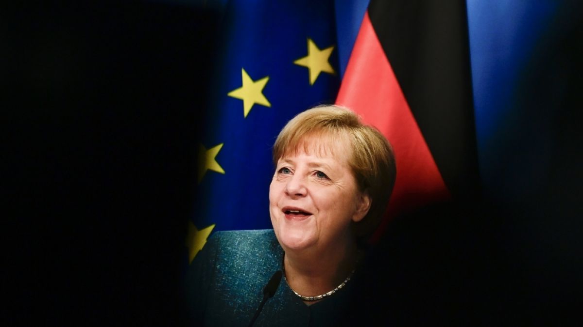 Angela Merkel soll Kinder quälen - mal wieder. (Foto)