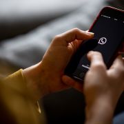 Die Polizei warnt vor einer fiesen Betrugsmasche auf WhatsApp. Die Polizei warnt vor einer fiesen Betrugsmasche auf WhatsApp. (Foto)