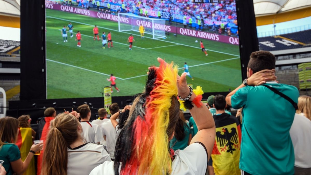 Public Viewing zur EM 2021 Was ist erlaubt, was nicht? HIER dürfen Sie zusammen Fußball gucken news.de