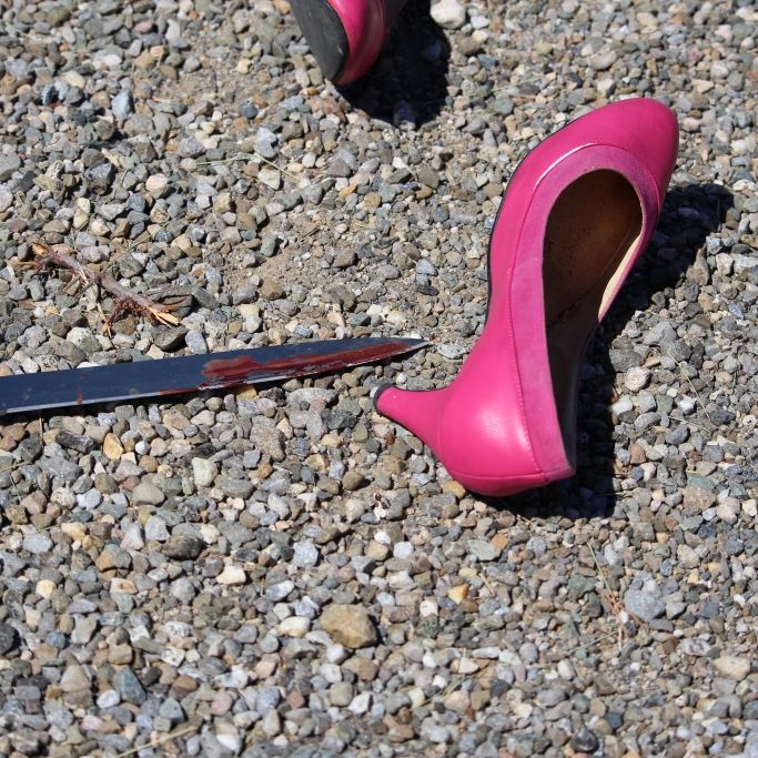Fetisch-Killer hat Sex mit abgetrennten Frauenfüßen Fetisch-Killer hat Sex mit abgetrennten Frauenfüßen (Foto)