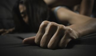 pix 13-Jährige Tot Aufgefunden Wien https www news de panorama 855925532 maedchen 13 in wien donaustadt ermordet in viktor kaplan strasse teenagerin laut obduktion erstickt leiche an baum gelehnt 22 bezirk 1