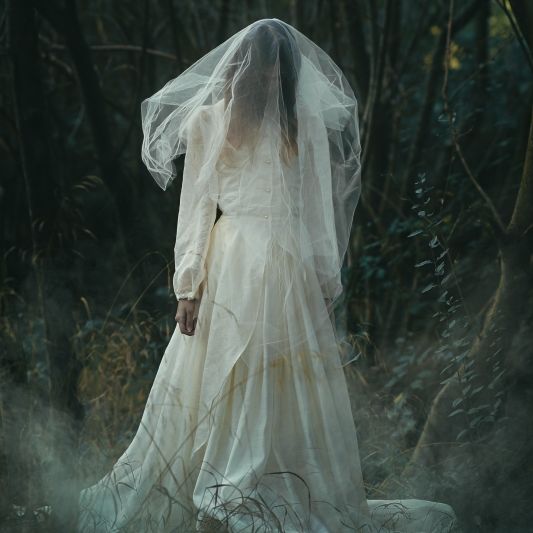 Geist von ermordeter Braut ängstigt Hochzeitspaare