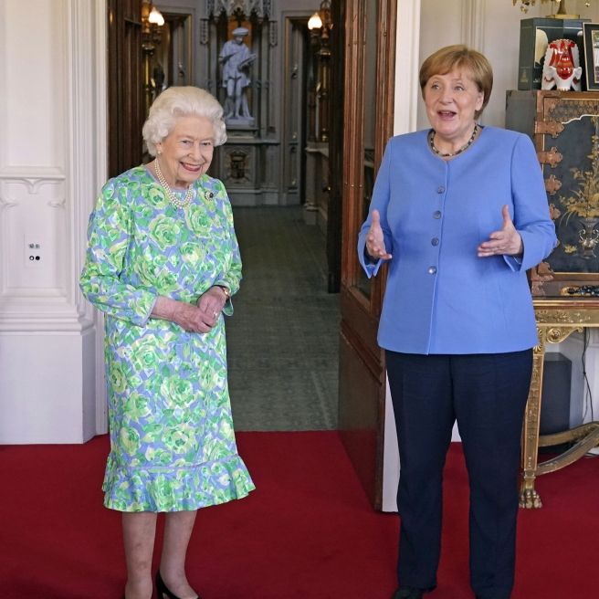 Gewitterwalze über BRD / Merkel nach Queen-Besuch verspottet / Ozean brennt nach Explosion