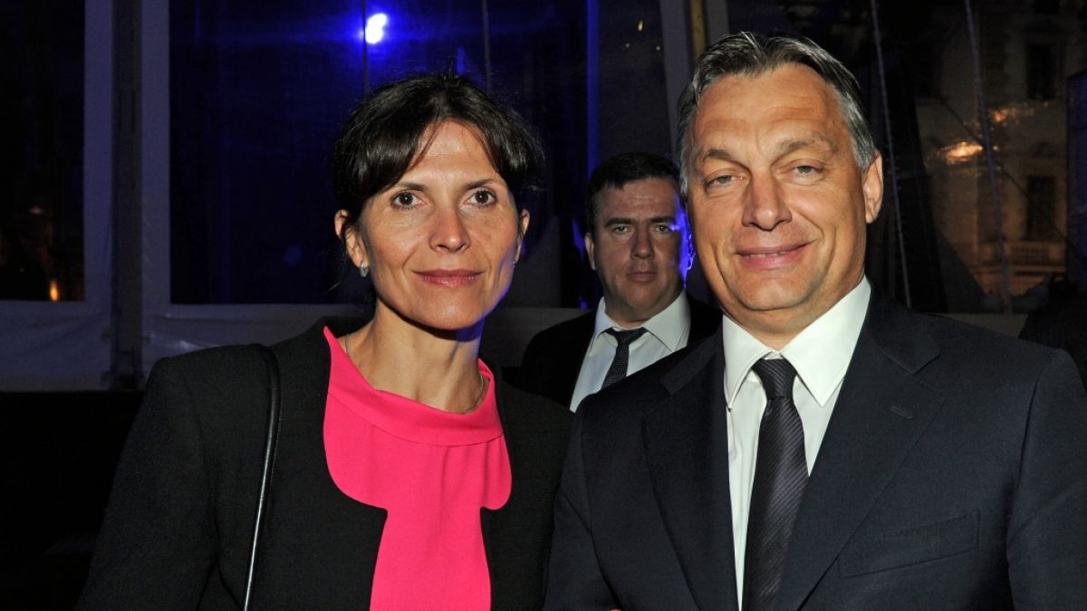 Viktor Orban besuchte gemeinsam mit seiner Frau Aniko Levai die Thurn-und-Taxis-Schlossfestspiele 2012. (Foto)