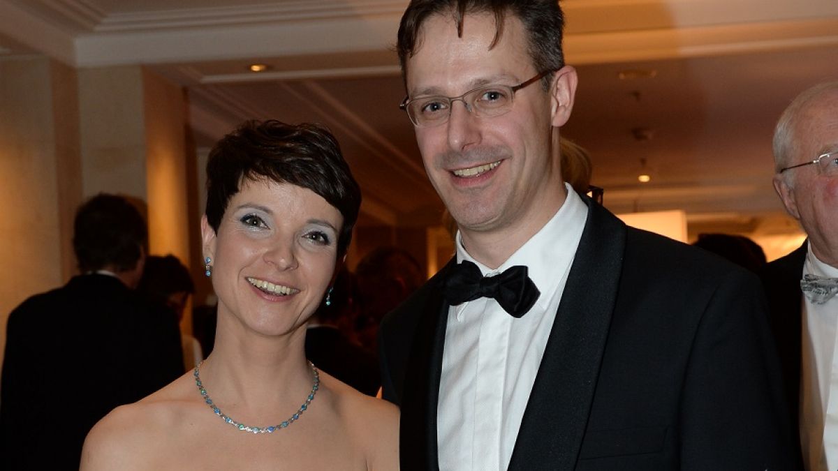 Frauke Petry mit ihrem heutigen Mann Marcus Pretzell beim Bundespresseball 2015. (Foto)