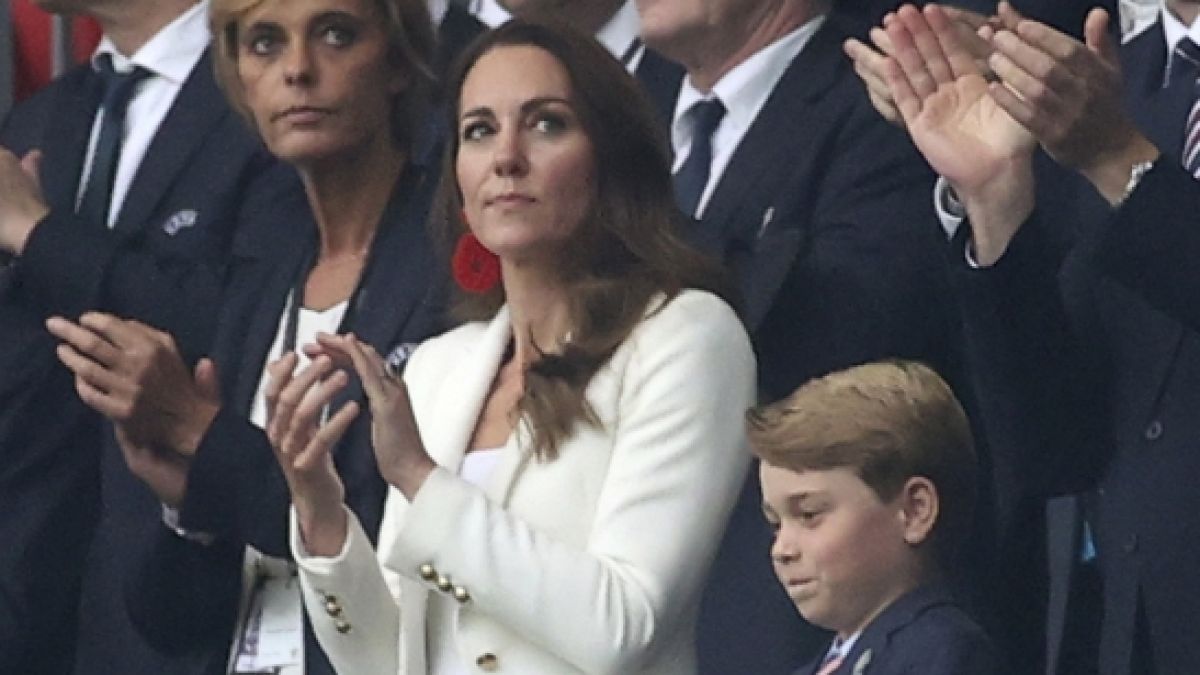 Kate Middletons Sohn, Prinz George, wurde nach seinem Wembley-Auftritt fies beleidigt. (Foto)