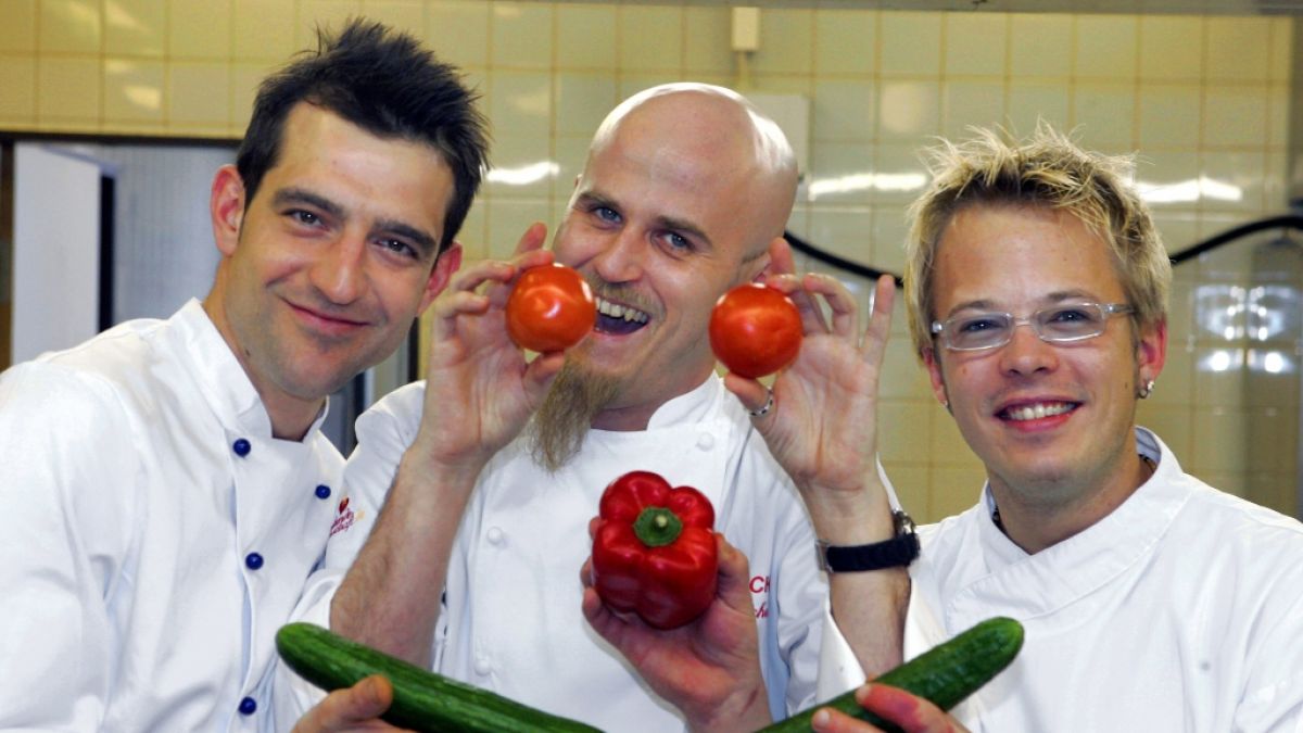 Martin Baudrexel zusammen mit den Köchen Ralf Zacherl und Mario Kotaska (r). (Foto)