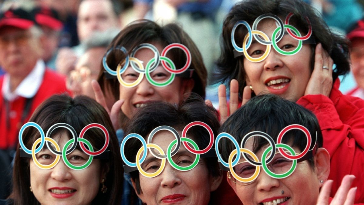 Japanische Fans bei den Olympischen Spielen in Sydney im Jahr 2000. (Foto)