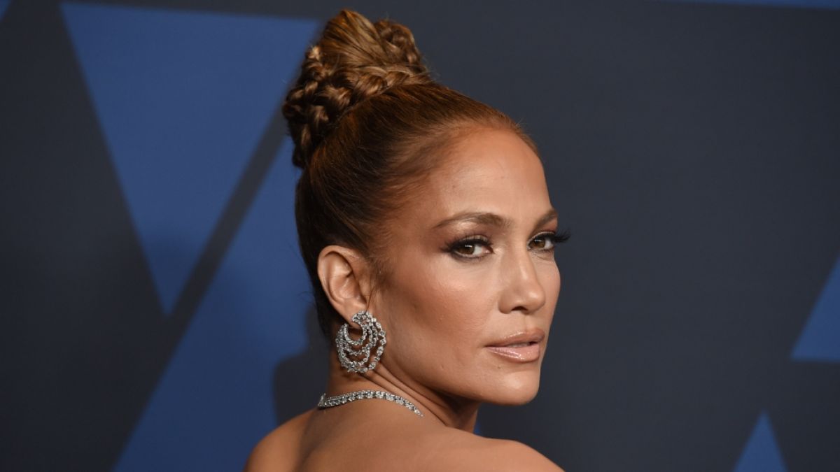 Jennifer Lopez feiert ihren 52. Geburtstag. (Foto)