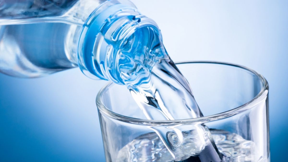 Wie gut ist natürliches Mineralwasser wirklich? (Foto)