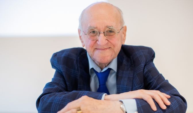 pics Keith Alfred Biolek Partner https www news de promis 855914719 alfred biolek trauert um verstorbenen adoptiv sohn keith sohn von tv legende mit 58 jahren nach krankheit gestorben 1