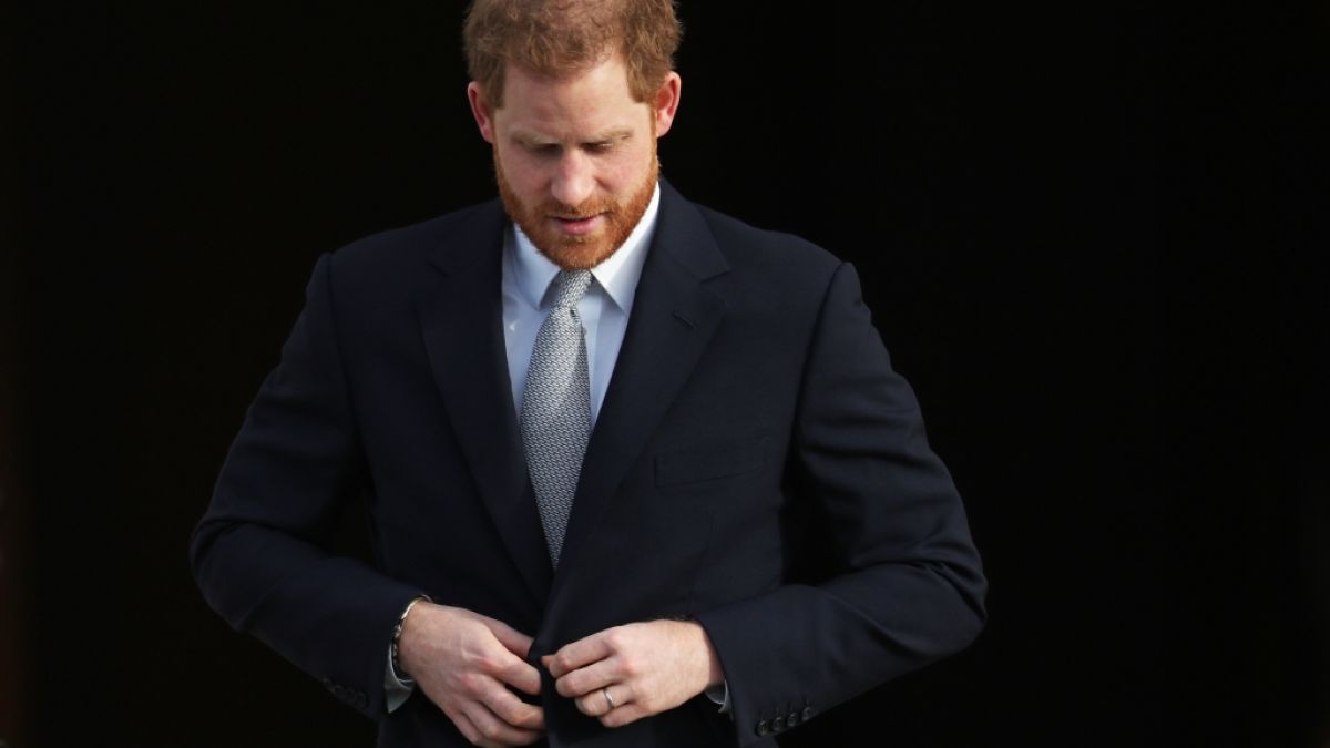 Die britische Königsfamilie zeigt Prinz Harry nach einer Reihe von Enthüllungen die kalte Schulter - nur wenige Verwandte haben sich noch nicht von Meghan Markles Ehemann abgewendet. (Foto)