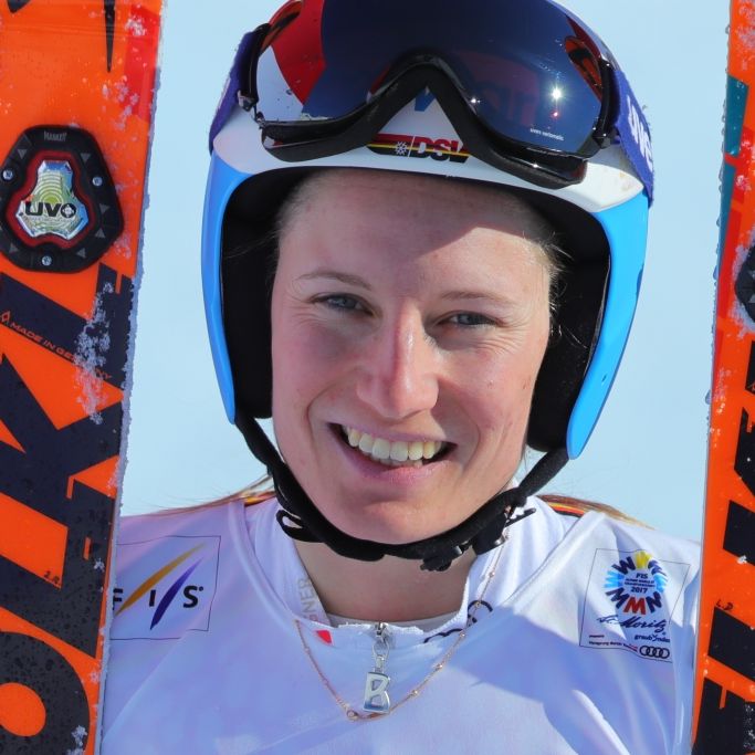 Berühmte Skirennfahrerfamilie! Freund, Familie und Erfolge des Ski-Talents