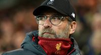 Jürgen Klopp verurteilt Liverpool-Fans nach homophober Beleidigung von Fußballspieler.