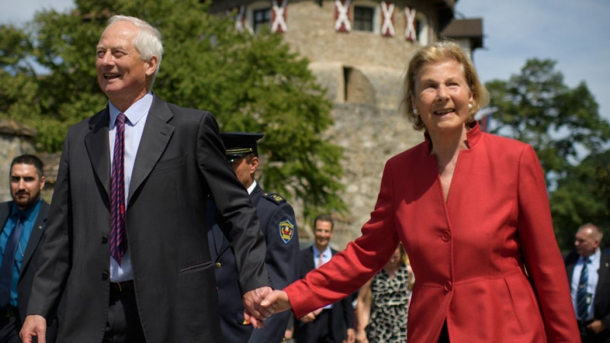 Trauer um Marie von und zu Liechtenstein: Die Fürstin, hier mit Ehemann Fürst Hans-Adam II., ist im Alter von 81 Jahren nach einem Schlaganfall gestorben. (Foto)
