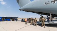 Bei den Evakuierungsflügen von Afghanistan wurden auch Straftäter nach Deutschland gebracht.
