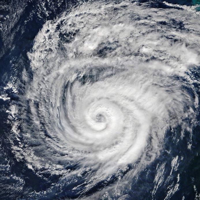 Wetter-Monster dreht ab! Rast Hurrikan Larry bald auf Europa zu?