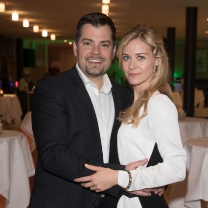 Daniel Fehlow mit seiner Frau Jessica Ginkel