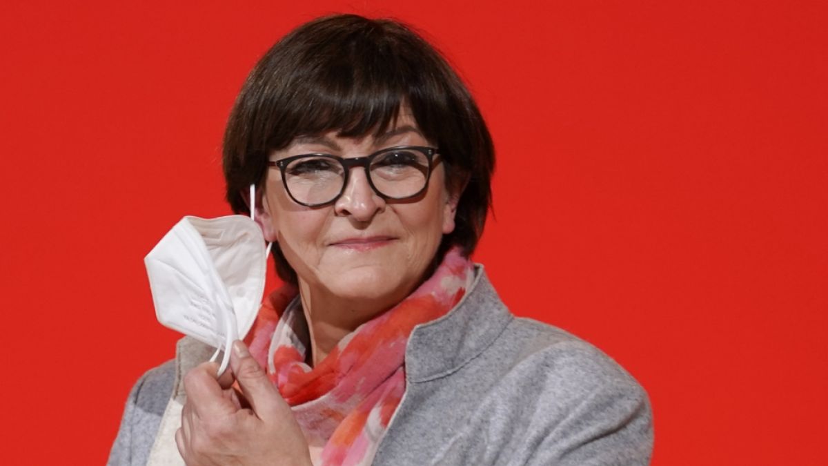 Saskia Esken (SPD), Parteivorsitzende, kommt ins Willy-Brandt-Haus, um sich zu den Ergebnissen der Landtagswahlen in Baden-Württemberg und Rheinland-Pfalz zu äußern. (Foto)