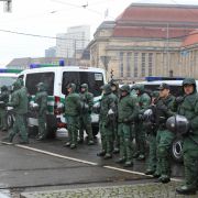 Die Leipziger Polizei rüstet sich mit einem Großaufgebot für die Demo gegen Rechts am Samstag. Die Leipziger Polizei rüstet sich mit einem Großaufgebot für die Demo gegen Rechts am Samstag. (Foto)