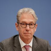 Nach der Forderung von Andreas Gassen, alle Corona-Maßnahmen zum 30. Oktober zu beenden, fordern Kassenärzte seine Entlassung als Chef der Kassenärztlichen Bundesvereinigung. Nach der Forderung von Andreas Gassen, alle Corona-Maßnahmen zum 30. Oktober zu beenden, fordern Kassenärzte seine Entlassung als Chef der Kassenärztlichen Bundesvereinigung. (Foto)