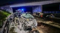 Drei Menschen sind am frühen Sonntagmorgen bei einem Unfall auf der Autobahn 8 bei Pforzheim ums Leben gekommen, darunter der 35 Jahre alte Unfallverursacher.